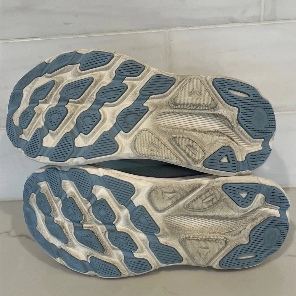 Hoka Women's Clifton 9 - Sunlit Ocean - Lilac Mist Sneakers - Picture 10 of 10